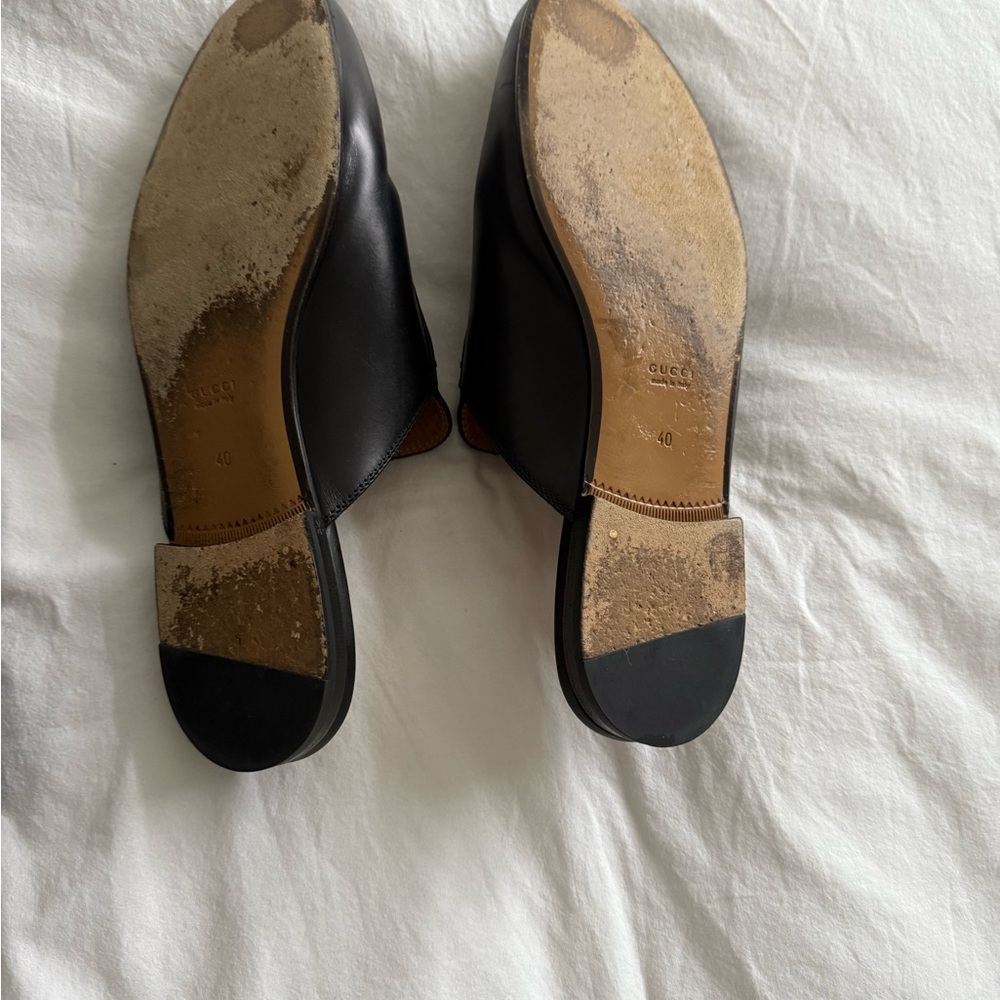 Gucci Black Leather Horsebit Mules with Gold Hardware - Picture 2 of 5